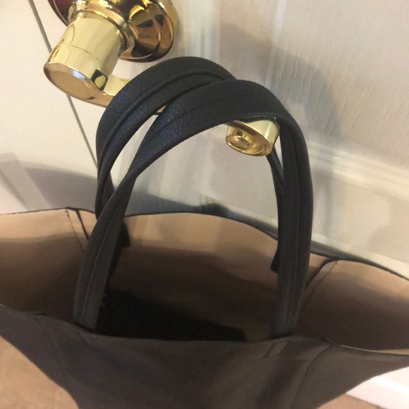 Black tote bag - Picture 3 of 6